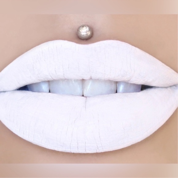 Drug Lord (White Matte) – NWT
🤍 Jeffree Star Velour Liquid Lipstick - Picture 1 of 2